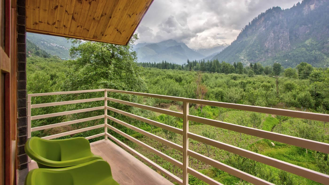 hotel for honymoon in manali, online booking for manali hotel 
